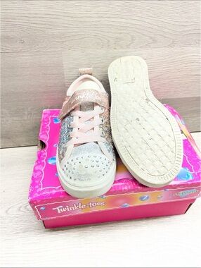 Skechers Kids Pink, Silver & Glitter Twinkle-Toes Light-Up Sneakers #255